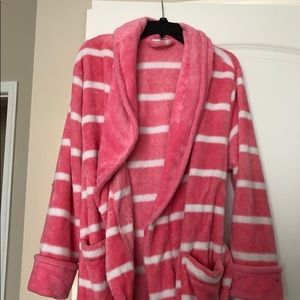 Pink and white Sonoma robe